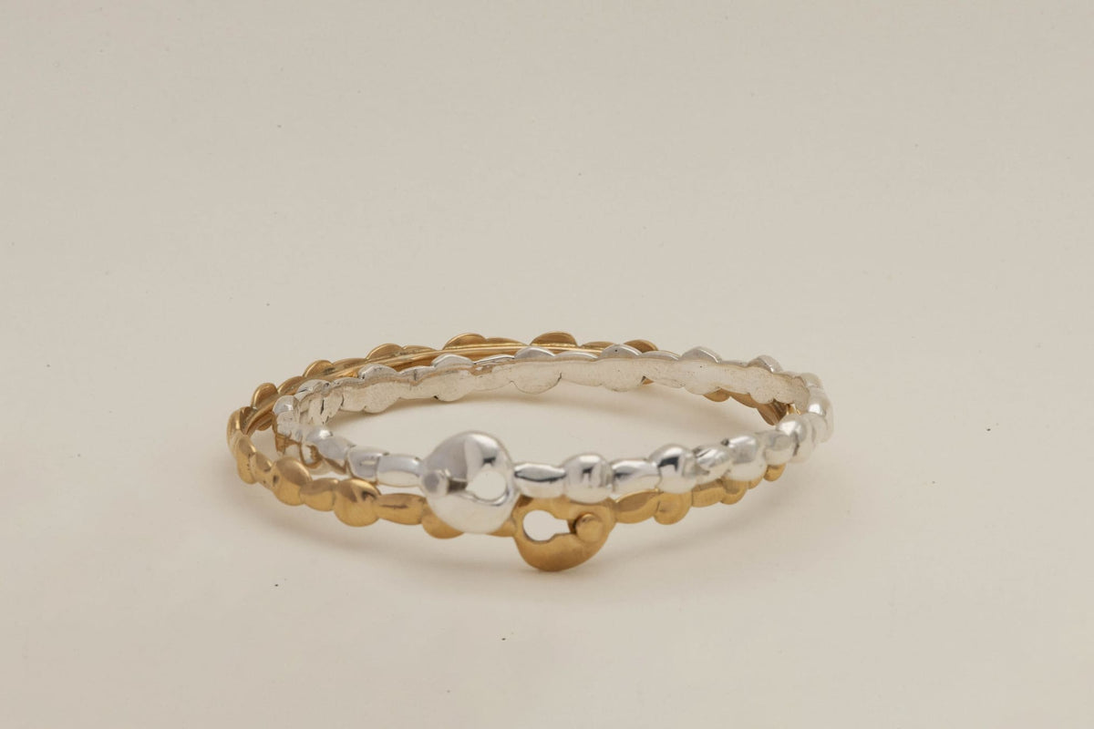 Interbeing Bangle with Knob
