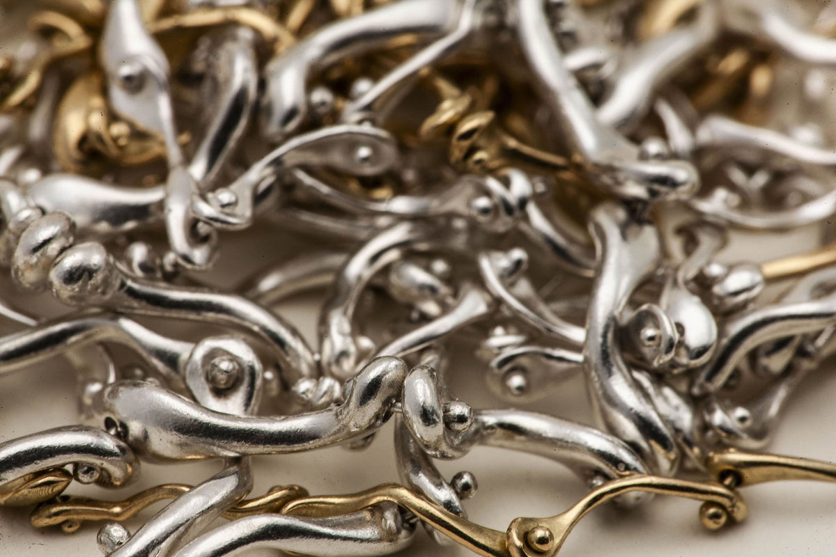 Serpi Chains
