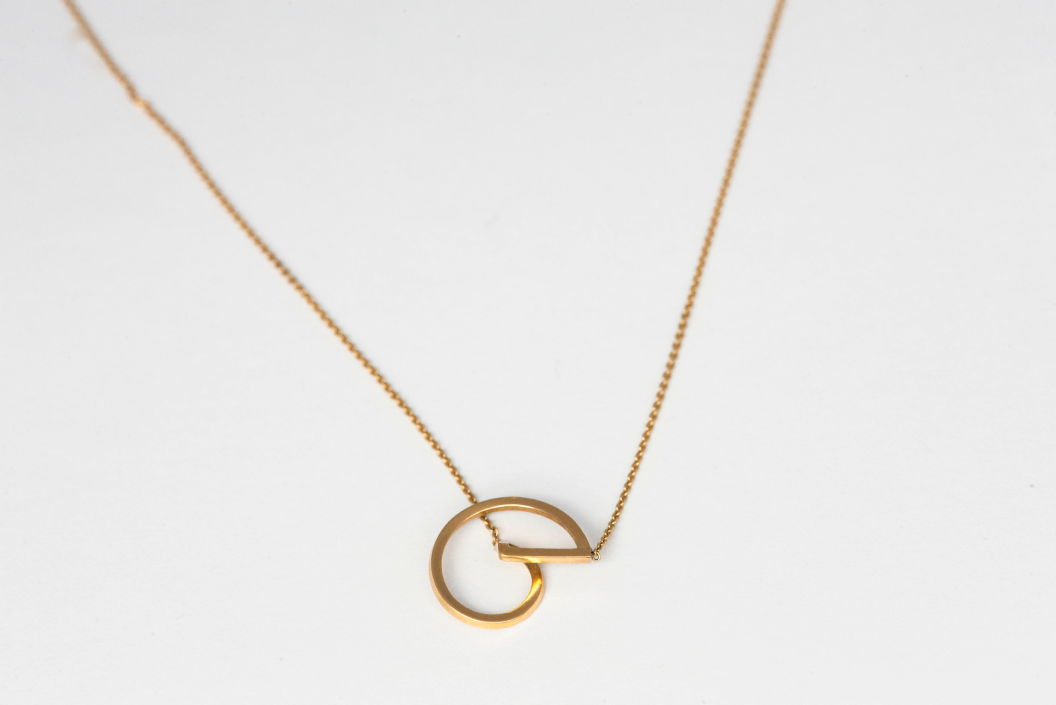 Small Aura on a Chain Gold