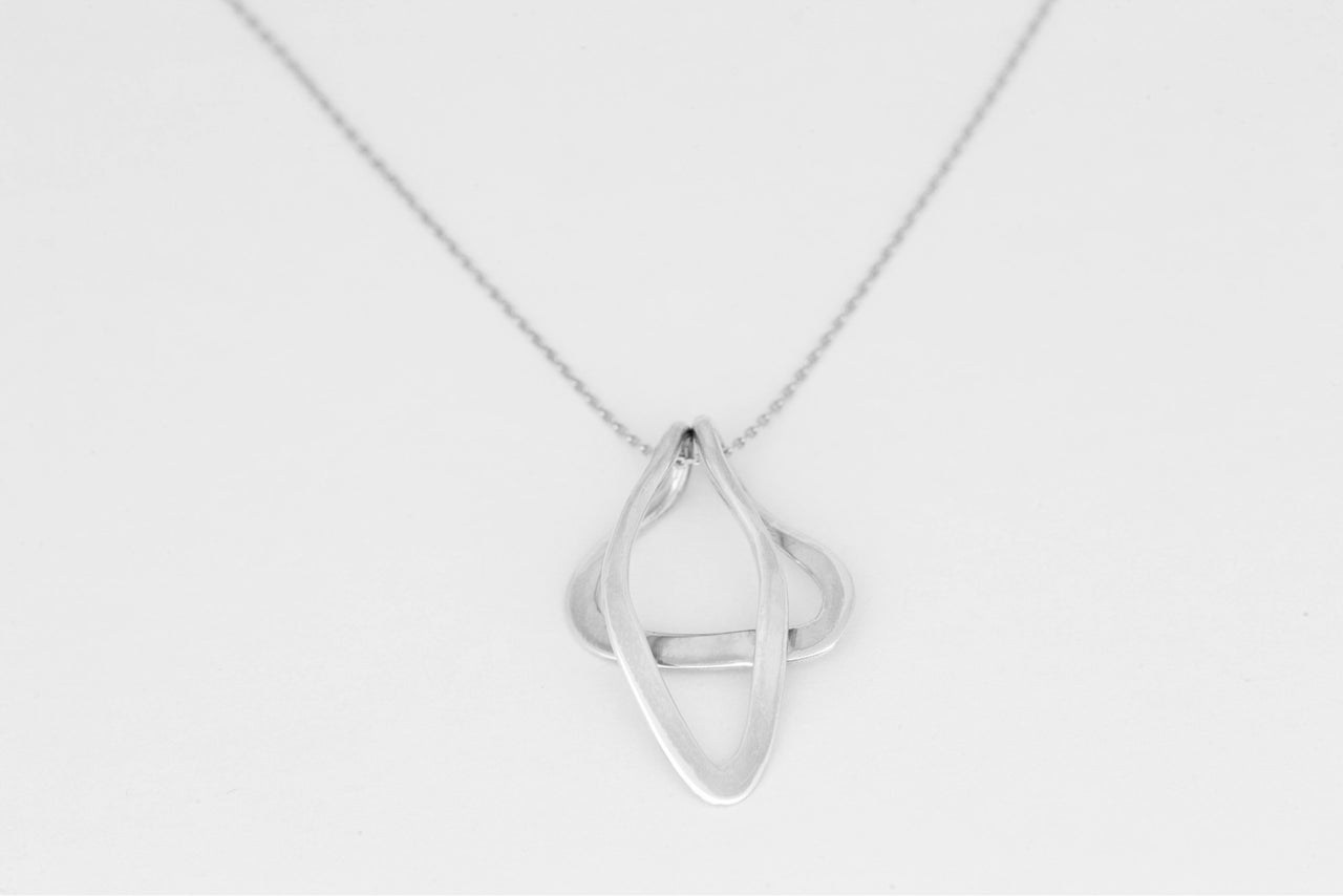 Long Obsession on a Chain