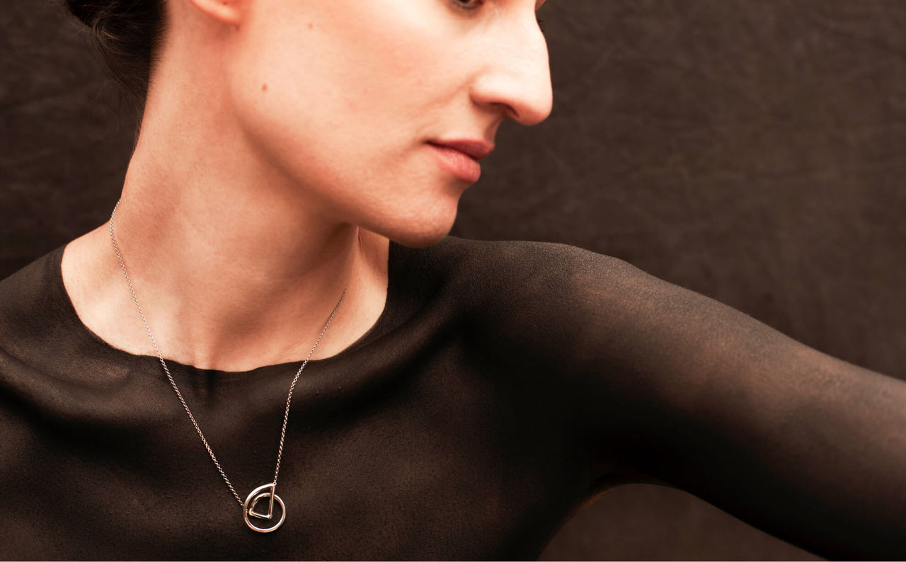 Small Aura on a Chain Gold