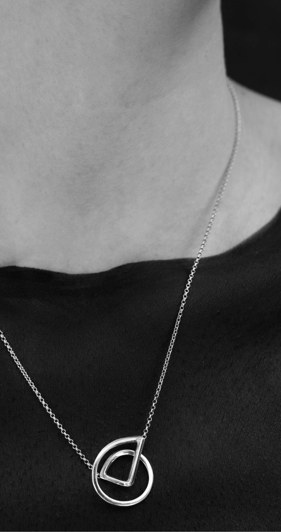 Small Aura on a Chain