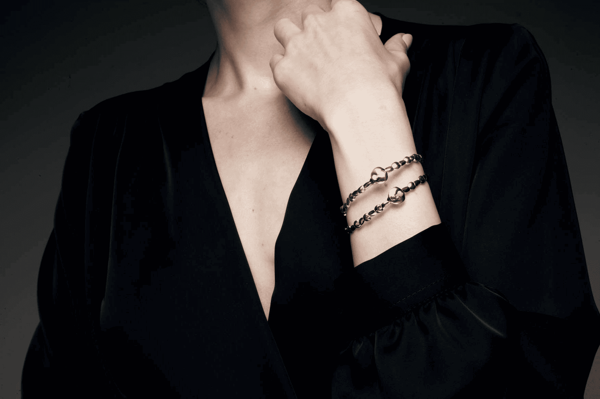 Interbeing Bangle with Knob