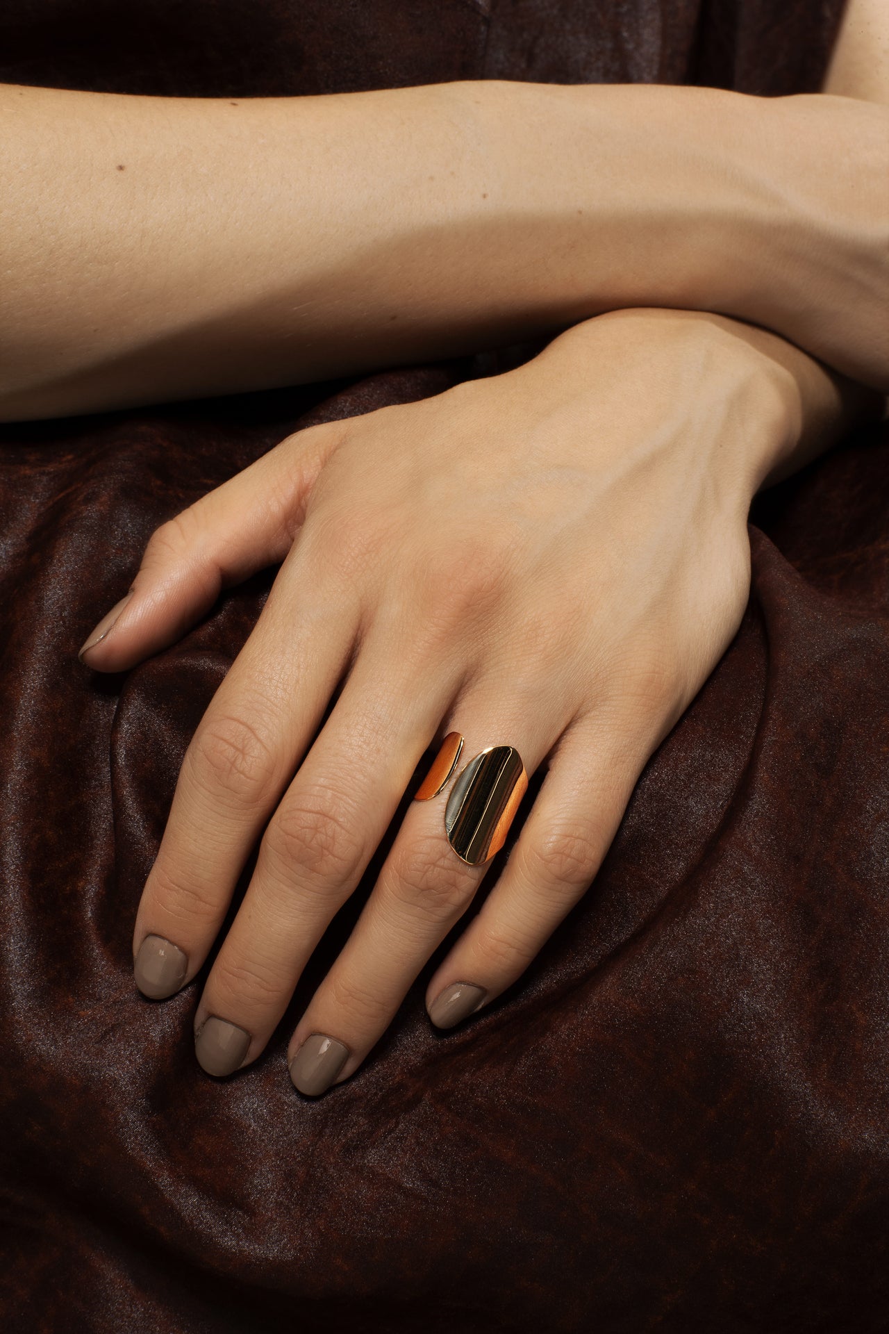 Gold Ring Round Open
